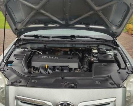 Серый Тойота Авенсис, объемом двигателя 1.8 л и пробегом 205 тыс. км за 7650 $, фото 25 на Automoto.ua