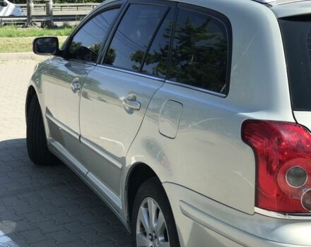 Серый Тойота Авенсис, объемом двигателя 2 л и пробегом 270 тыс. км за 7100 $, фото 8 на Automoto.ua