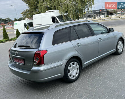 Сірий Тойота Авенсіс, об'ємом двигуна 1.8 л та пробігом 233 тис. км за 7700 $, фото 5 на Automoto.ua