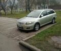 Серый Тойота Авенсис, объемом двигателя 2 л и пробегом 285 тыс. км за 6200 $, фото 1 на Automoto.ua