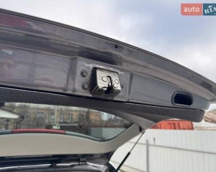 Серый Тойота Авенсис, объемом двигателя 2.23 л и пробегом 340 тыс. км за 4500 $, фото 11 на Automoto.ua