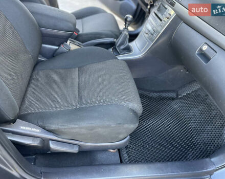 Сірий Тойота Авенсіс, об'ємом двигуна 2 л та пробігом 295 тис. км за 6700 $, фото 25 на Automoto.ua