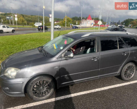 Серый Тойота Авенсис, объемом двигателя 2.2 л и пробегом 347 тыс. км за 5500 $, фото 2 на Automoto.ua