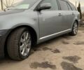 Серый Тойота Авенсис, объемом двигателя 2.2 л и пробегом 243 тыс. км за 6200 $, фото 3 на Automoto.ua