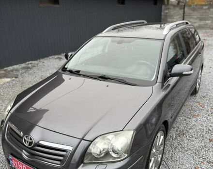 Серый Тойота Авенсис, объемом двигателя 2 л и пробегом 194 тыс. км за 7800 $, фото 4 на Automoto.ua
