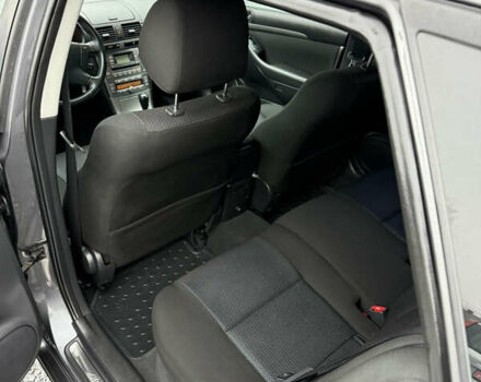 Серый Тойота Авенсис, объемом двигателя 2 л и пробегом 194 тыс. км за 7800 $, фото 88 на Automoto.ua