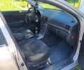 Серый Тойота Авенсис, объемом двигателя 2 л и пробегом 290 тыс. км за 6000 $, фото 3 на Automoto.ua