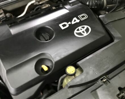 Серый Тойота Авенсис, объемом двигателя 2 л и пробегом 270 тыс. км за 7100 $, фото 4 на Automoto.ua