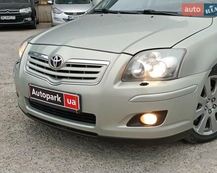 Сірий Тойота Авенсіс, об'ємом двигуна 2 л та пробігом 353 тис. км за 6450 $, фото 18 на Automoto.ua