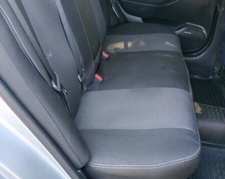 Сірий Тойота Авенсіс, об'ємом двигуна 2 л та пробігом 409 тис. км за 7000 $, фото 84 на Automoto.ua