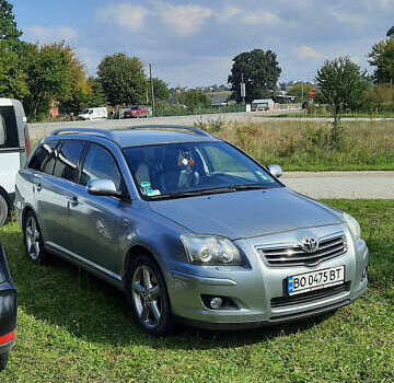 Серый Тойота Авенсис, объемом двигателя 2.2 л и пробегом 328 тыс. км за 7400 $, фото 1 на Automoto.ua