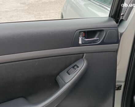 Серый Тойота Авенсис, объемом двигателя 2 л и пробегом 353 тыс. км за 6450 $, фото 42 на Automoto.ua