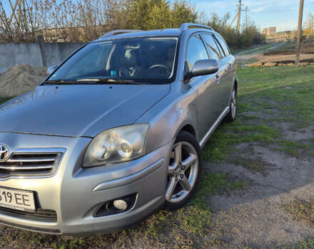 Серый Тойота Авенсис, объемом двигателя 2.23 л и пробегом 280 тыс. км за 5500 $, фото 2 на Automoto.ua