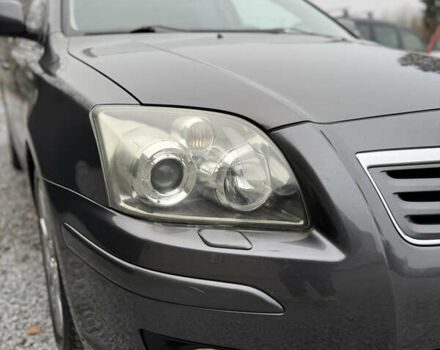 Серый Тойота Авенсис, объемом двигателя 2 л и пробегом 194 тыс. км за 7800 $, фото 22 на Automoto.ua