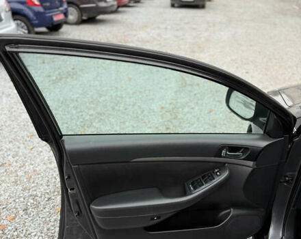 Серый Тойота Авенсис, объемом двигателя 2 л и пробегом 194 тыс. км за 7800 $, фото 77 на Automoto.ua