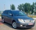 Серый Тойота Авенсис, объемом двигателя 2 л и пробегом 228 тыс. км за 2696 $, фото 1 на Automoto.ua