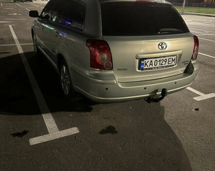 Серый Тойота Авенсис, объемом двигателя 2 л и пробегом 243 тыс. км за 6850 $, фото 6 на Automoto.ua