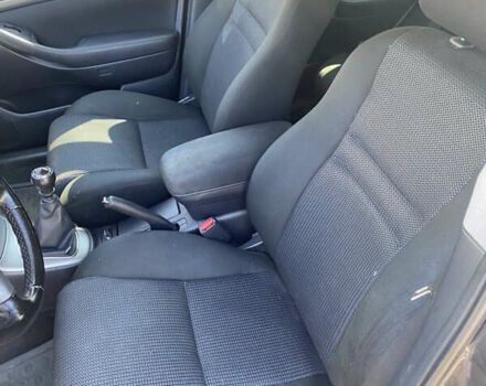 Серый Тойота Авенсис, объемом двигателя 2 л и пробегом 260 тыс. км за 6500 $, фото 18 на Automoto.ua