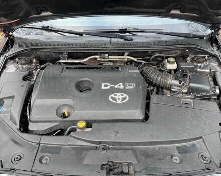 Серый Тойота Авенсис, объемом двигателя 2 л и пробегом 262 тыс. км за 5600 $, фото 7 на Automoto.ua