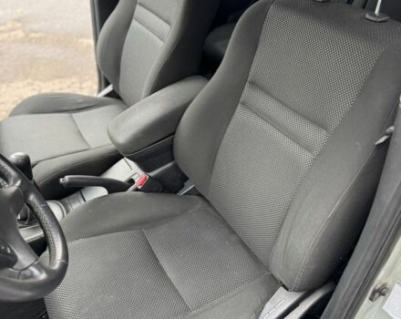 Серый Тойота Авенсис, объемом двигателя 2.2 л и пробегом 300 тыс. км за 2800 $, фото 18 на Automoto.ua