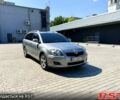 Сірий Тойота Авенсіс, об'ємом двигуна 2.2 л та пробігом 285 тис. км за 7700 $, фото 1 на Automoto.ua