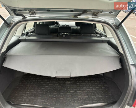 Серый Тойота Авенсис, объемом двигателя 1.79 л и пробегом 210 тыс. км за 7300 $, фото 12 на Automoto.ua