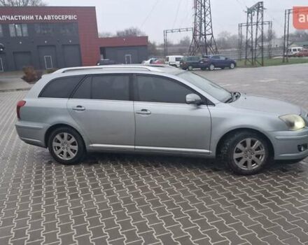 Серый Тойота Авенсис, объемом двигателя 2 л и пробегом 305 тыс. км за 6900 $, фото 2 на Automoto.ua