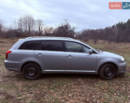 Серый Тойота Авенсис, объемом двигателя 2.2 л и пробегом 229 тыс. км за 6200 $, фото 6 на Automoto.ua