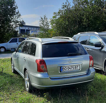 Серый Тойота Авенсис, объемом двигателя 2.2 л и пробегом 328 тыс. км за 7400 $, фото 4 на Automoto.ua