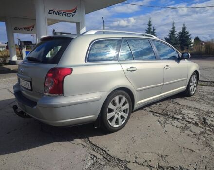 Серый Тойота Авенсис, объемом двигателя 2 л и пробегом 325 тыс. км за 5700 $, фото 2 на Automoto.ua