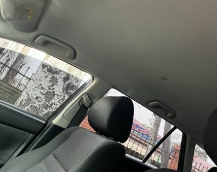 Серый Тойота Авенсис, объемом двигателя 2 л и пробегом 292 тыс. км за 6750 $, фото 5 на Automoto.ua