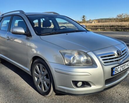 Серый Тойота Авенсис, объемом двигателя 2 л и пробегом 259 тыс. км за 7500 $, фото 1 на Automoto.ua