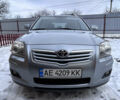 Серый Тойота Авенсис, объемом двигателя 1.8 л и пробегом 213 тыс. км за 6500 $, фото 1 на Automoto.ua