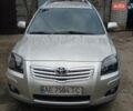 Серый Тойота Авенсис, объемом двигателя 2 л и пробегом 300 тыс. км за 6500 $, фото 1 на Automoto.ua