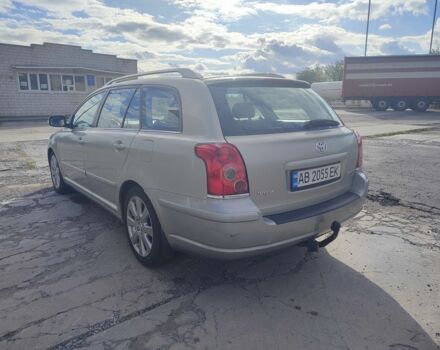 Серый Тойота Авенсис, объемом двигателя 2 л и пробегом 325 тыс. км за 5700 $, фото 4 на Automoto.ua