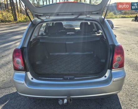 Серый Тойота Авенсис, объемом двигателя 2 л и пробегом 259 тыс. км за 7500 $, фото 10 на Automoto.ua