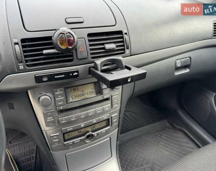 Серый Тойота Авенсис, объемом двигателя 2.23 л и пробегом 340 тыс. км за 4500 $, фото 17 на Automoto.ua