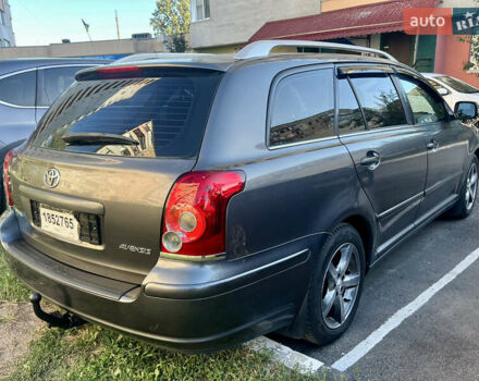 Серый Тойота Авенсис, объемом двигателя 1.8 л и пробегом 203 тыс. км за 7250 $, фото 3 на Automoto.ua