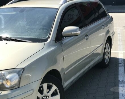 Серый Тойота Авенсис, объемом двигателя 2 л и пробегом 270 тыс. км за 7100 $, фото 1 на Automoto.ua