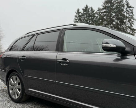 Серый Тойота Авенсис, объемом двигателя 2 л и пробегом 194 тыс. км за 7800 $, фото 30 на Automoto.ua