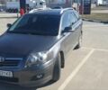 Сірий Тойота Авенсіс, об'ємом двигуна 2 л та пробігом 322 тис. км за 7200 $, фото 1 на Automoto.ua