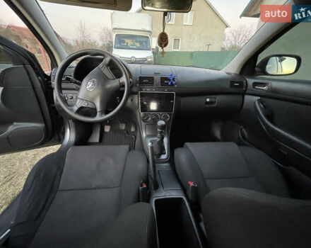 Серый Тойота Авенсис, объемом двигателя 2 л и пробегом 312 тыс. км за 6000 $, фото 18 на Automoto.ua