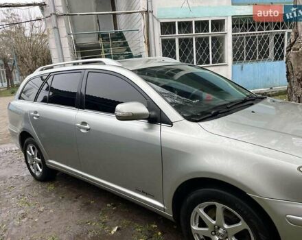 Сірий Тойота Авенсіс, об'ємом двигуна 2 л та пробігом 292 тис. км за 6700 $, фото 4 на Automoto.ua