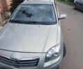Серый Тойота Авенсис, объемом двигателя 2.2 л и пробегом 300 тыс. км за 2700 $, фото 1 на Automoto.ua