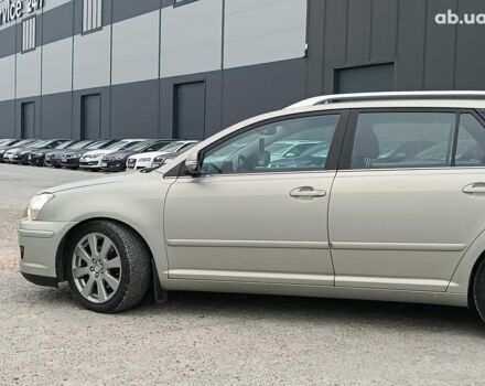 Серый Тойота Авенсис, объемом двигателя 2 л и пробегом 353 тыс. км за 6450 $, фото 3 на Automoto.ua