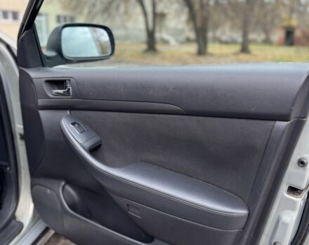 Серый Тойота Авенсис, объемом двигателя 2.2 л и пробегом 300 тыс. км за 2800 $, фото 15 на Automoto.ua