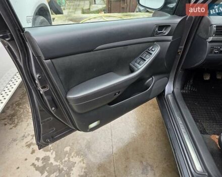 Серый Тойота Авенсис, объемом двигателя 2.2 л и пробегом 340 тыс. км за 3999 $, фото 22 на Automoto.ua