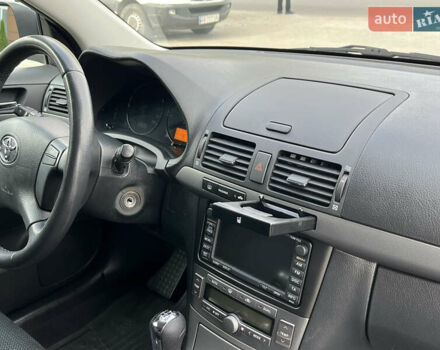 Сірий Тойота Авенсіс, об'ємом двигуна 1.8 л та пробігом 233 тис. км за 7700 $, фото 51 на Automoto.ua