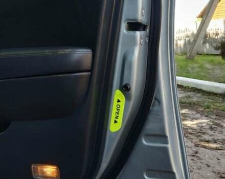 Сірий Тойота Авенсіс, об'ємом двигуна 2 л та пробігом 409 тис. км за 7000 $, фото 92 на Automoto.ua