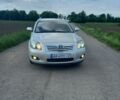 Серый Тойота Авенсис, объемом двигателя 2 л и пробегом 224 тыс. км за 6950 $, фото 1 на Automoto.ua